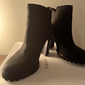 Gibson Black Leather Ankle Boots
